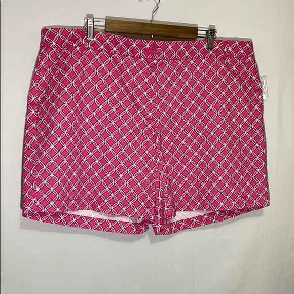 crown & ivy Pants - Crown &Ivy Pink Geometric Women's Shorts Sz 20W